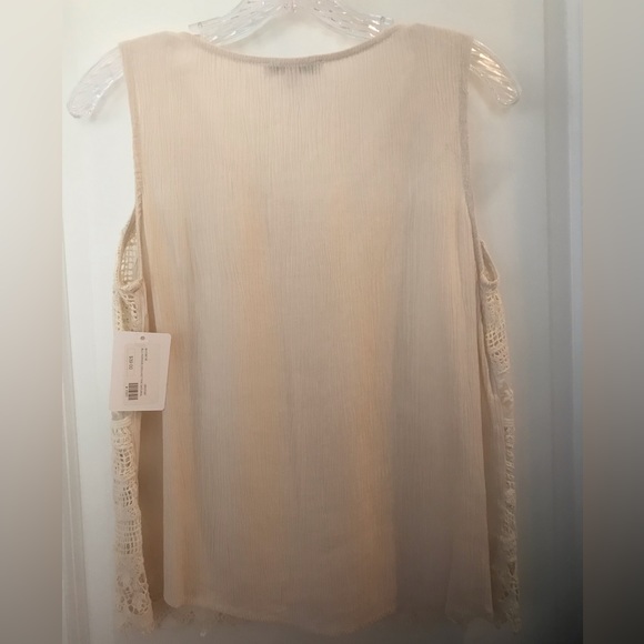 NWT Blu Pepper Ivory Lacy Crochet Tank - Picture 2 of 7